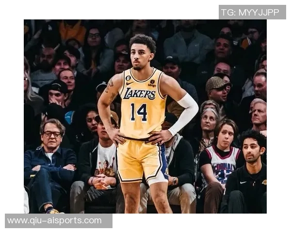 南湾湖人大胜送勇士6战全败:布朗尼15+8蒂耶罗空接隔扣引爆全场 南湾湖人大胜送勇士6战全败:布朗尼15+8蒂耶罗空接隔扣引爆全场