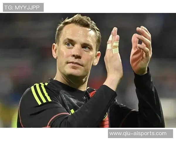 图片报：诺伊尔调整了训练流程，乌尔比希也激励着他继续