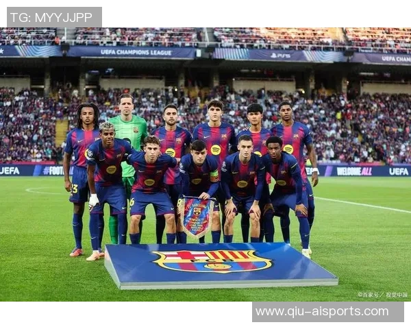 梦幻联动！巴萨发布与黄老板联名的首回合国家德比球衣